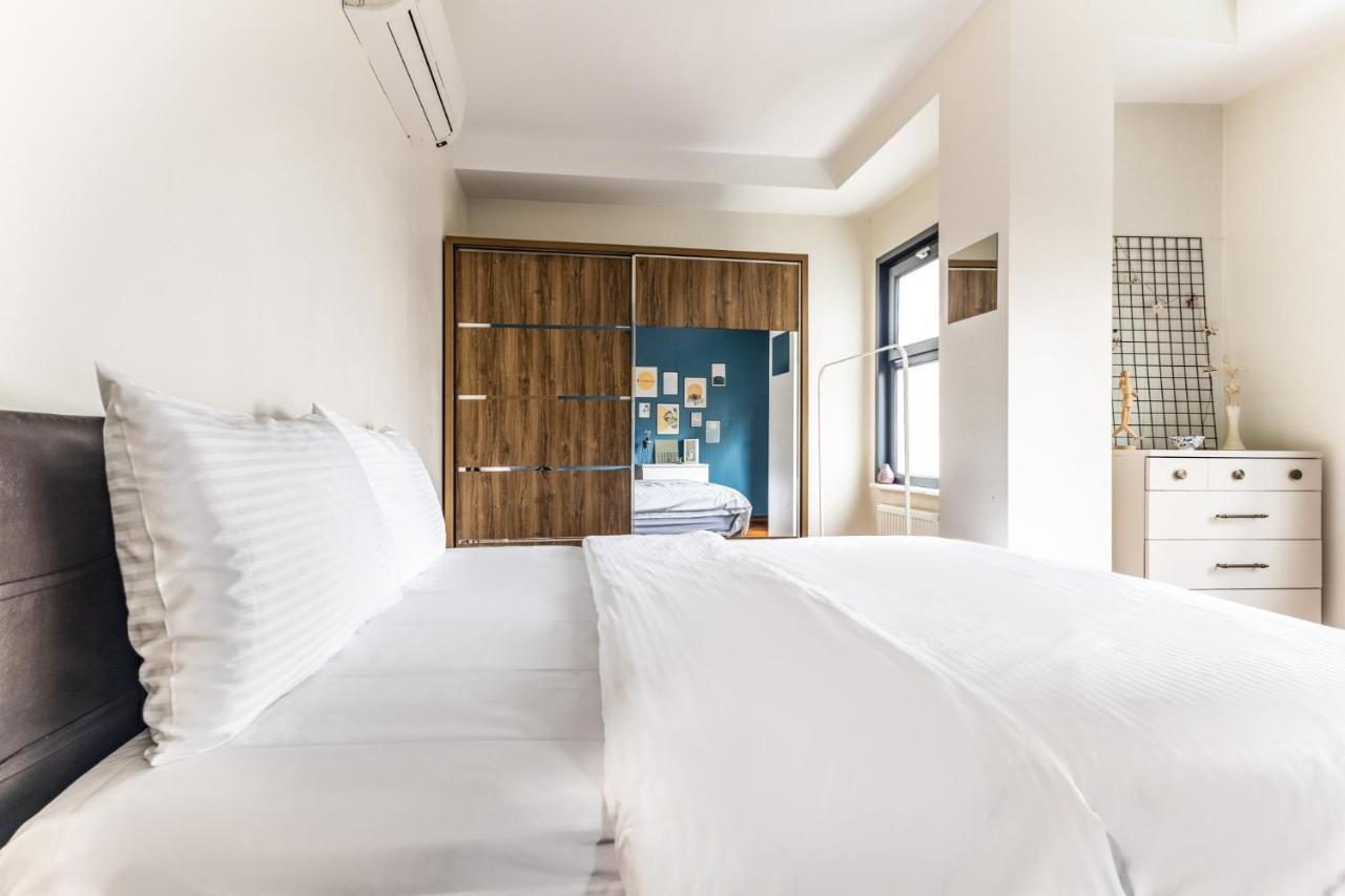 Spacious Flat Near Bagdat Avenue In Suadiye Appartement Istanboel Buitenkant foto