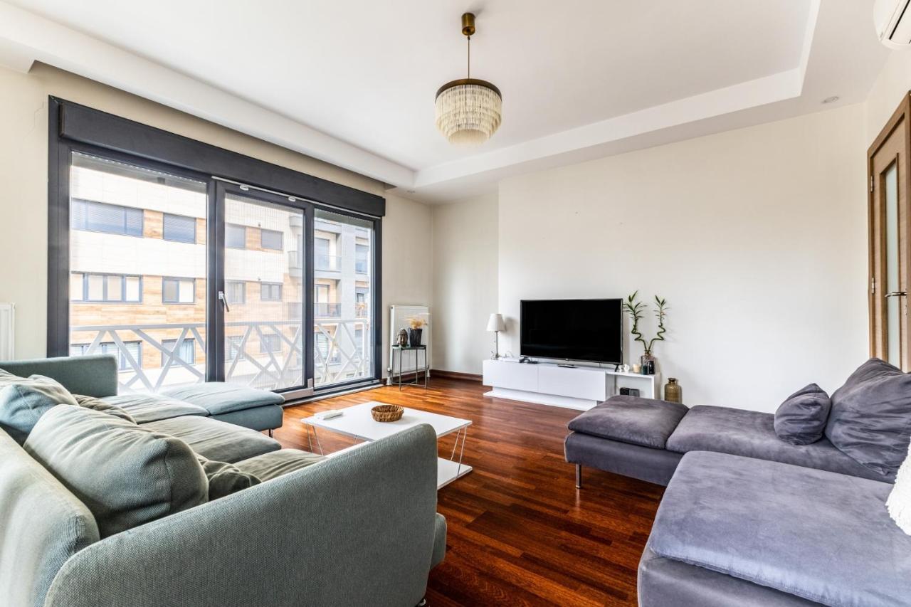 Spacious Flat Near Bagdat Avenue In Suadiye Appartement Istanboel Buitenkant foto