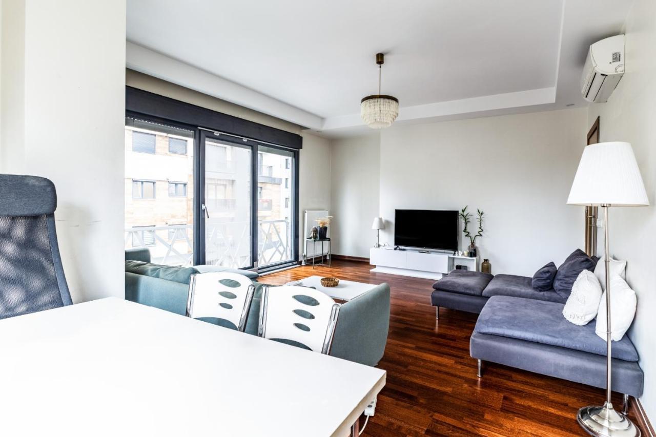 Spacious Flat Near Bagdat Avenue In Suadiye Appartement Istanboel Buitenkant foto